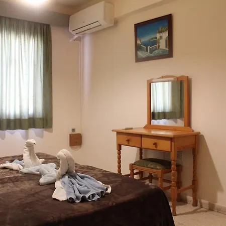 Androthea Hotel, Ayia Napa Ξενοδοχείο *